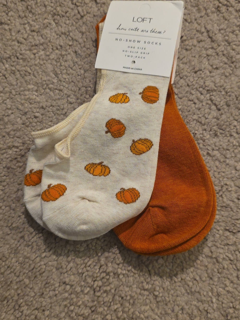 3for21 Loft No show socks Pumpkins And Orange Socks